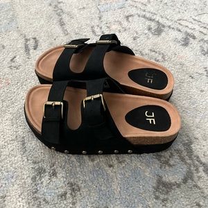 BUY 1 GET 1 HALF OFF Platform sandals with buckles
